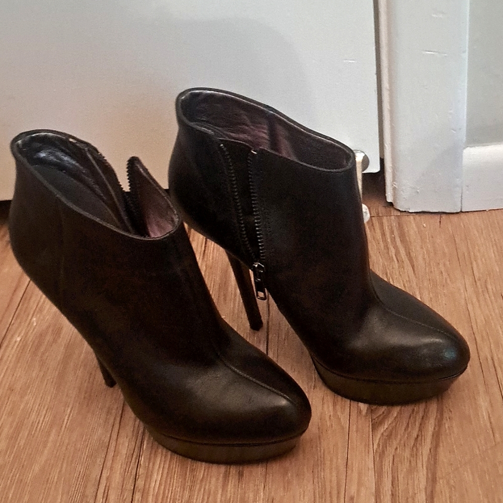 Bakers soft leather stiletto calf boot